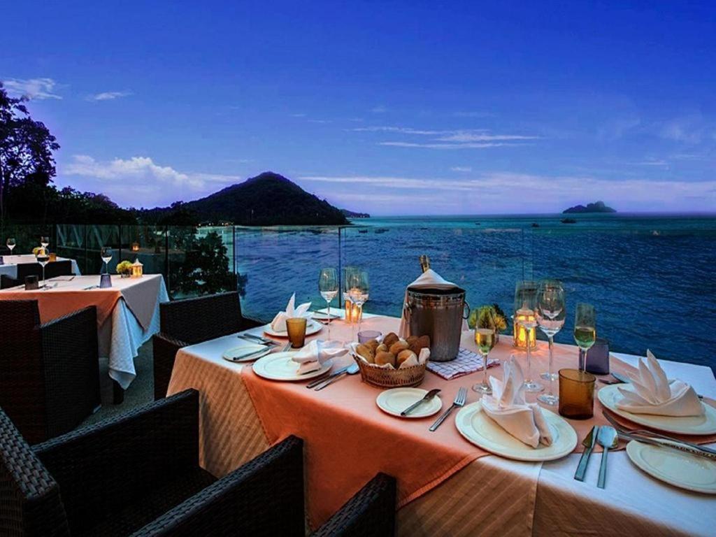Villa 360 Resort And Spa Phi Phi Islands Exterior photo