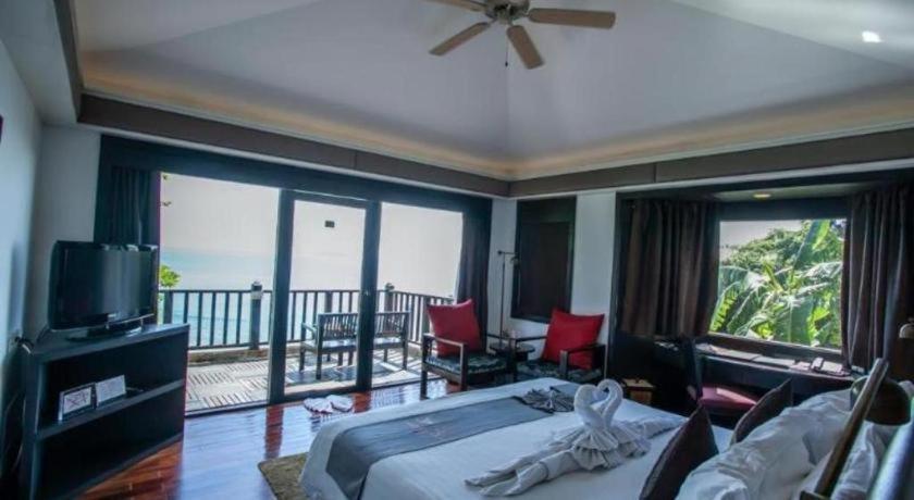 Villa 360 Resort And Spa Phi Phi Islands Exterior photo