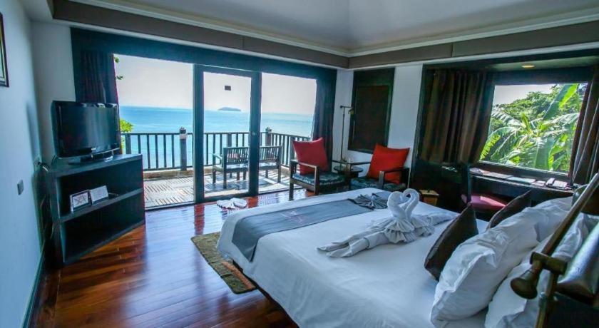 Villa 360 Resort And Spa Phi Phi Islands Exterior photo